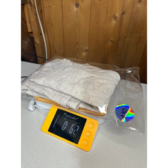 Old Navy Women’s Long Sleeve T-Shirt Cream XXL Sprinkle Casual Soft EUC - Picture 5 of 5